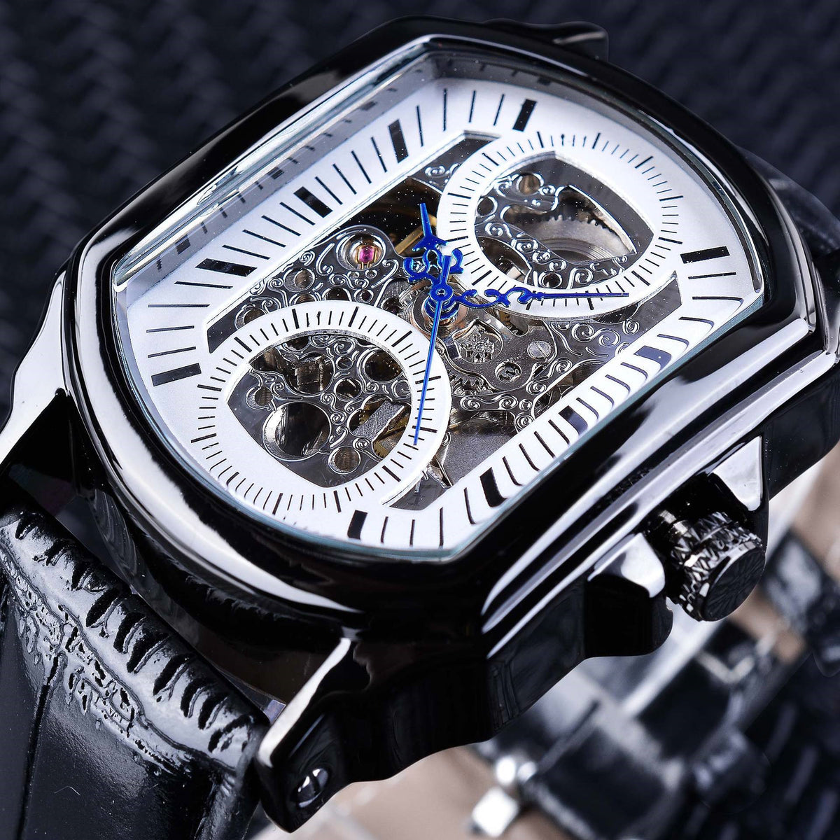 Men's Casual Watch Fashion Automatic Square Hollow Mechanical Watch Watch Black shell with white noodles