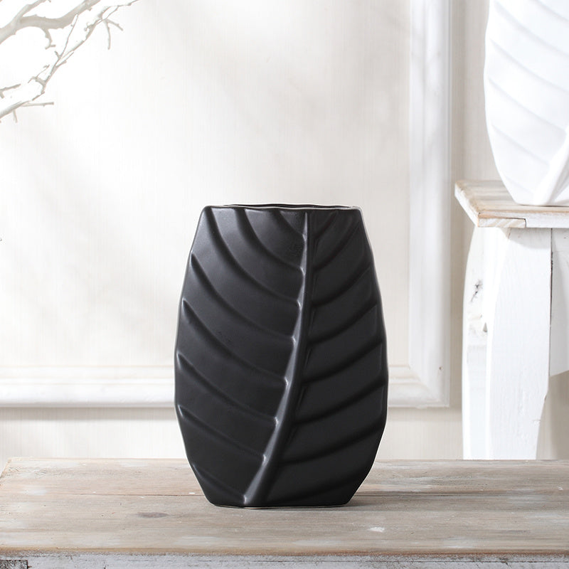 Modern Leaves Shape TV Cabinet Nordic Table Decorations Home Decor Luxury Ceramic Vase Black