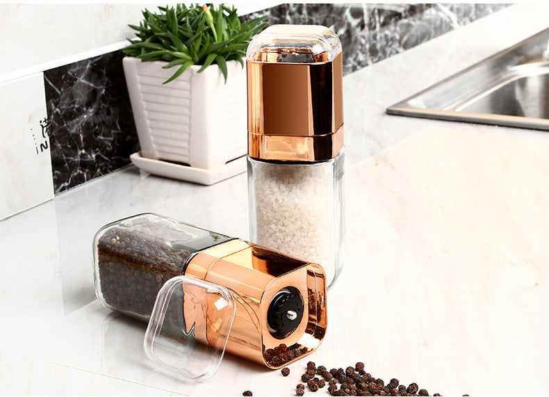 Manual pepper grinder