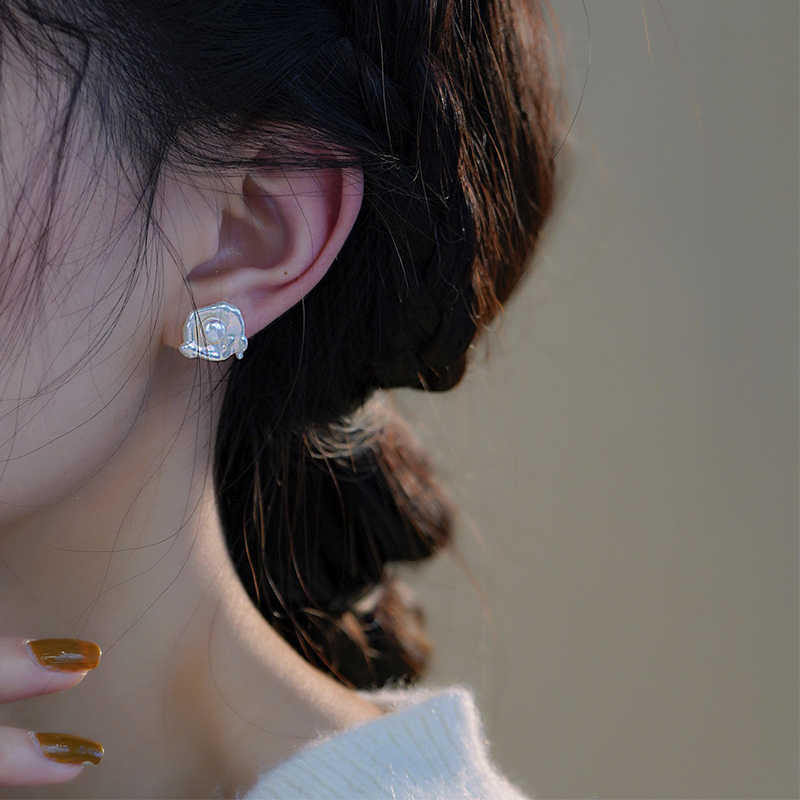 Natural Baroque Freshwater Pearl 925 Silver Ear Studs