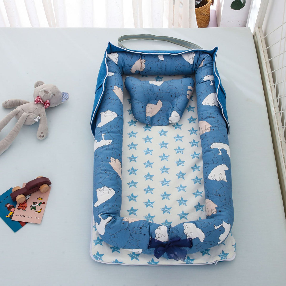 Cotton Portable Foldable Baby Bed Polar bear