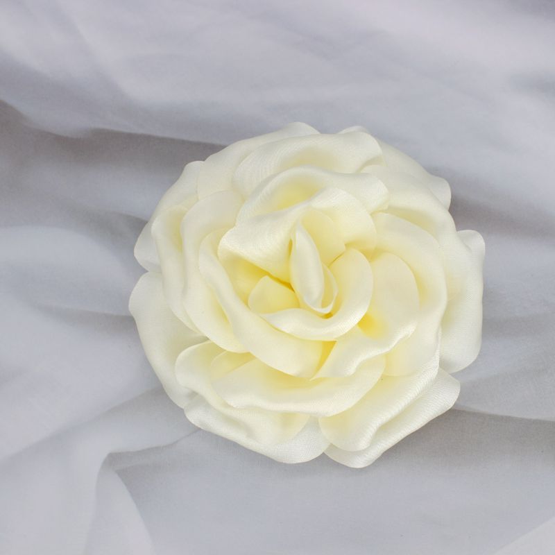 Elegant Business Suit Accessories Big Flower Sweater Brooch Beige