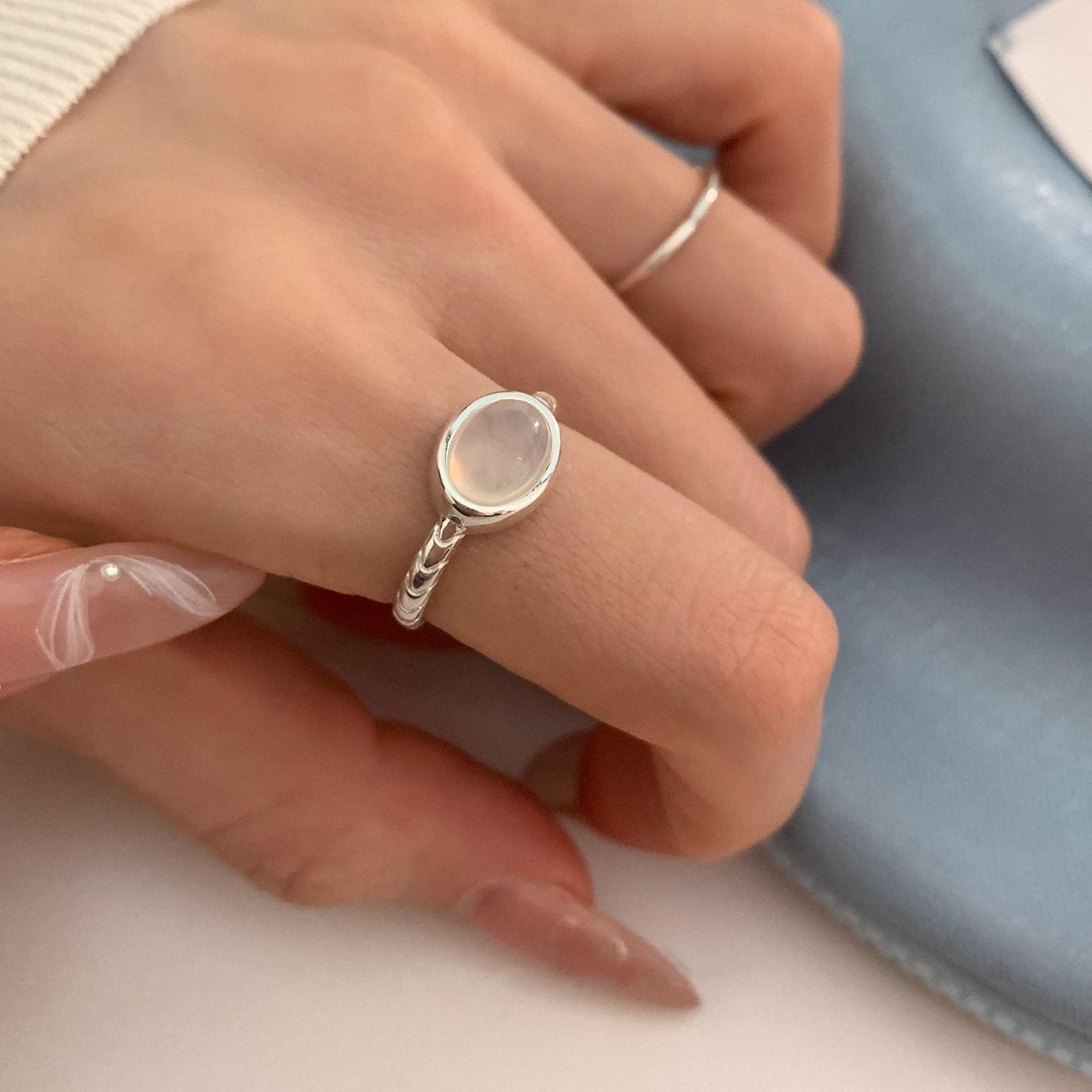 Xuri Minimalist Oval Black Agate Ring