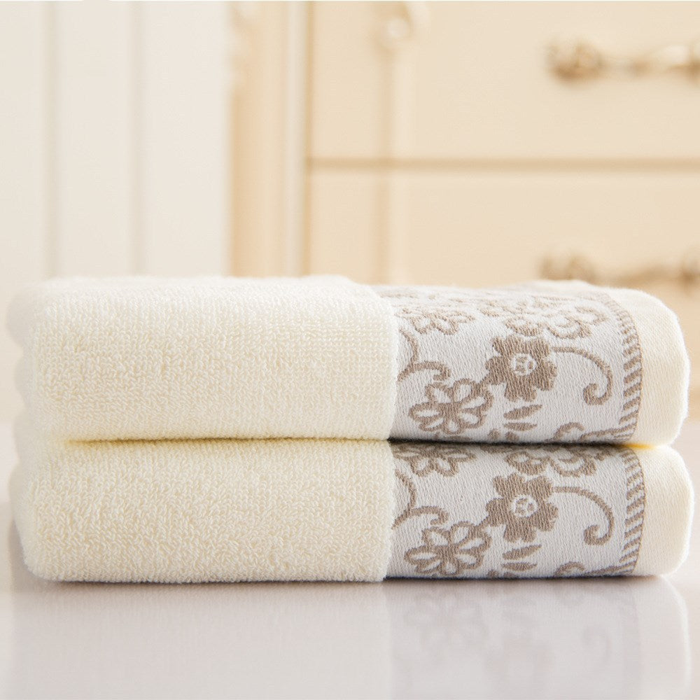 Wisteria flower cotton 32 ply jacquard absorbent towel Creamy white 34x73 1pc