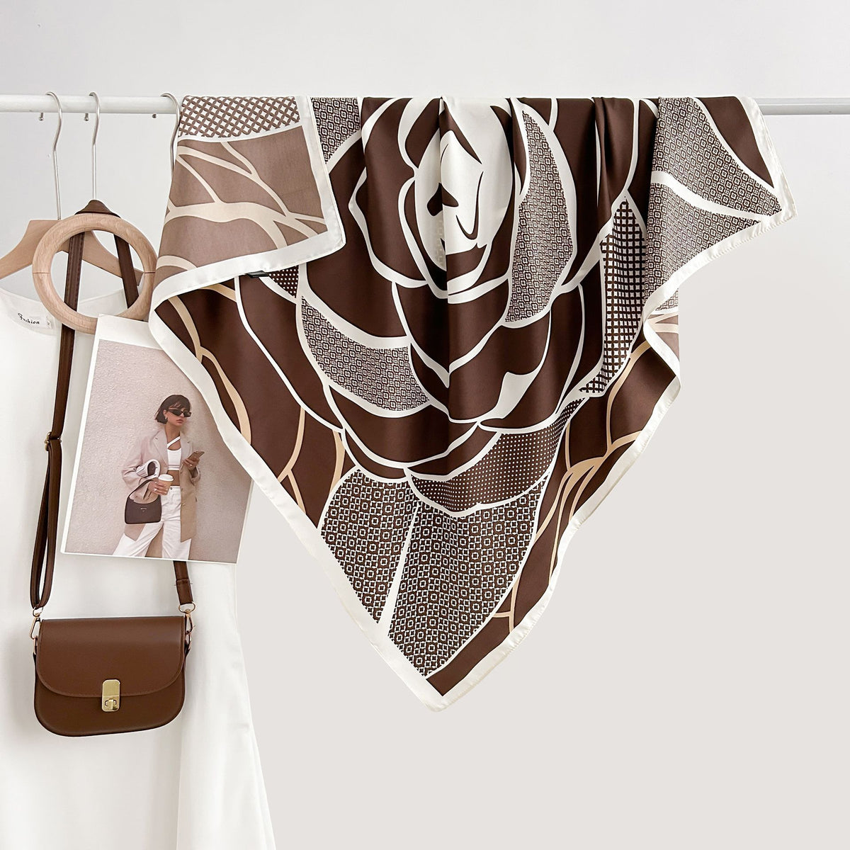 Retro Minority Elegant Graceful Outer Shawl 2025902 Dark Brown Rose 90X90CM