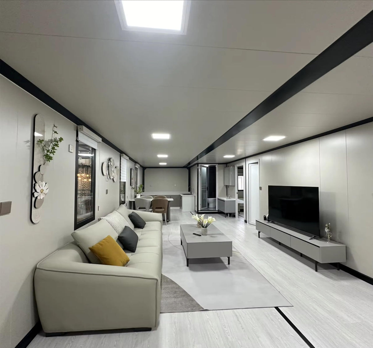 Prefab Tiny Home Modern Design Luxury Villa Houses Modern Extendable Container House with 3 Bedroom Tiny House 1 Kitchen Folding Boxable House to Live in