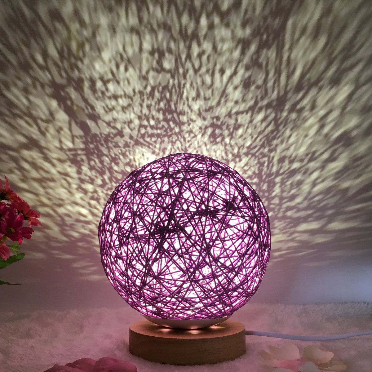 Amazon Hot Selling Creative Linen Table Lamp Novel and Unique LED Intelligent USB7 Color RGB16 Color Remote Control Rattan Ball Lamp Purple round 15cm