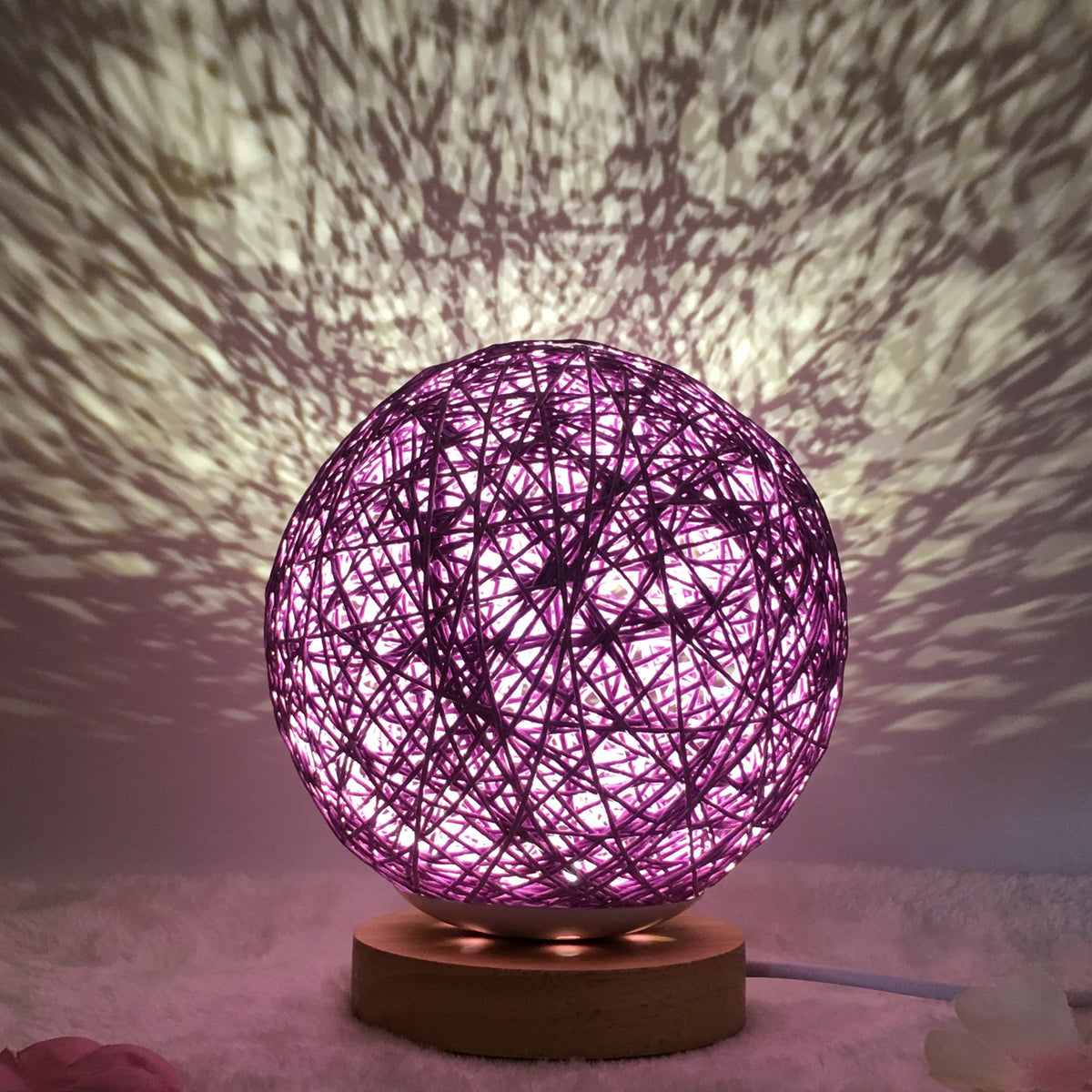 Amazon Hot Selling Creative Linen Table Lamp Novel and Unique LED Intelligent USB7 Color RGB16 Color Remote Control Rattan Ball Lamp Purple round 20cm