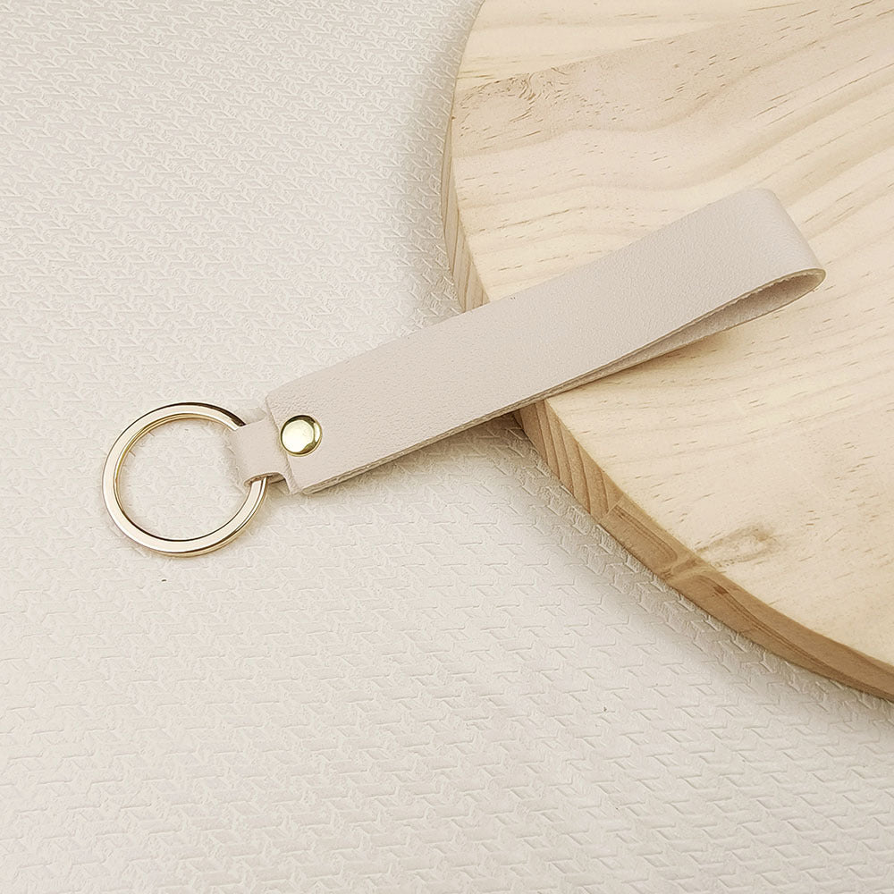 Versatile Solid Color Leather Keychain Ivory white