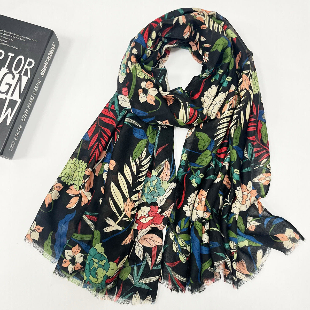 High-grade Shawl Ladies Tassel Printed Scarf Black