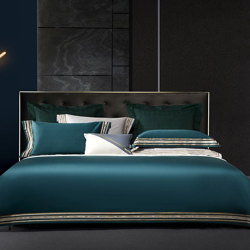 Light Luxury Solid 140 Thread Count Embroidery Solid Four Piece Bedding Set Green