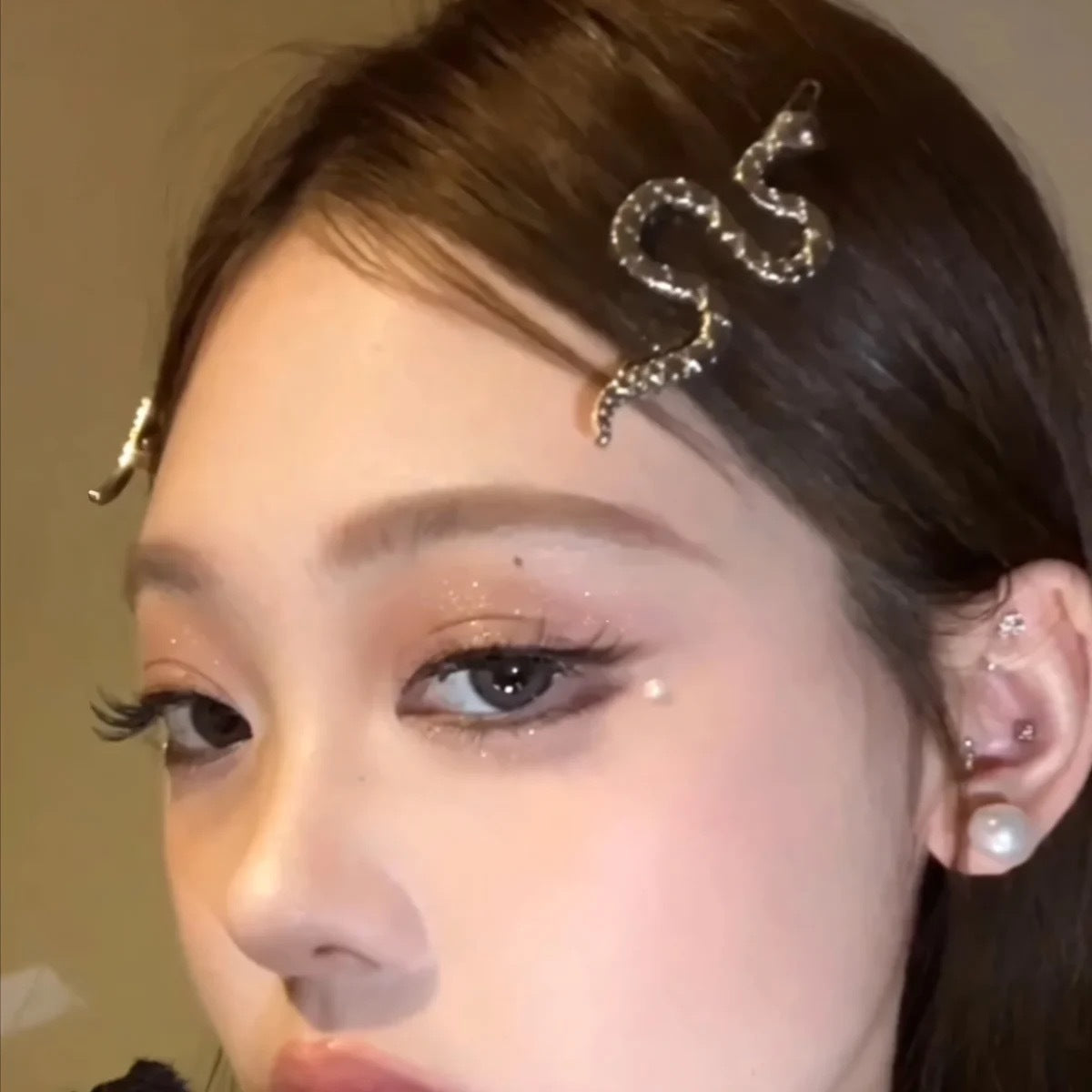 Retro Creative Snake-shaped Dark High-grade Versatile Personalized Cold Style Side Clip Fashion