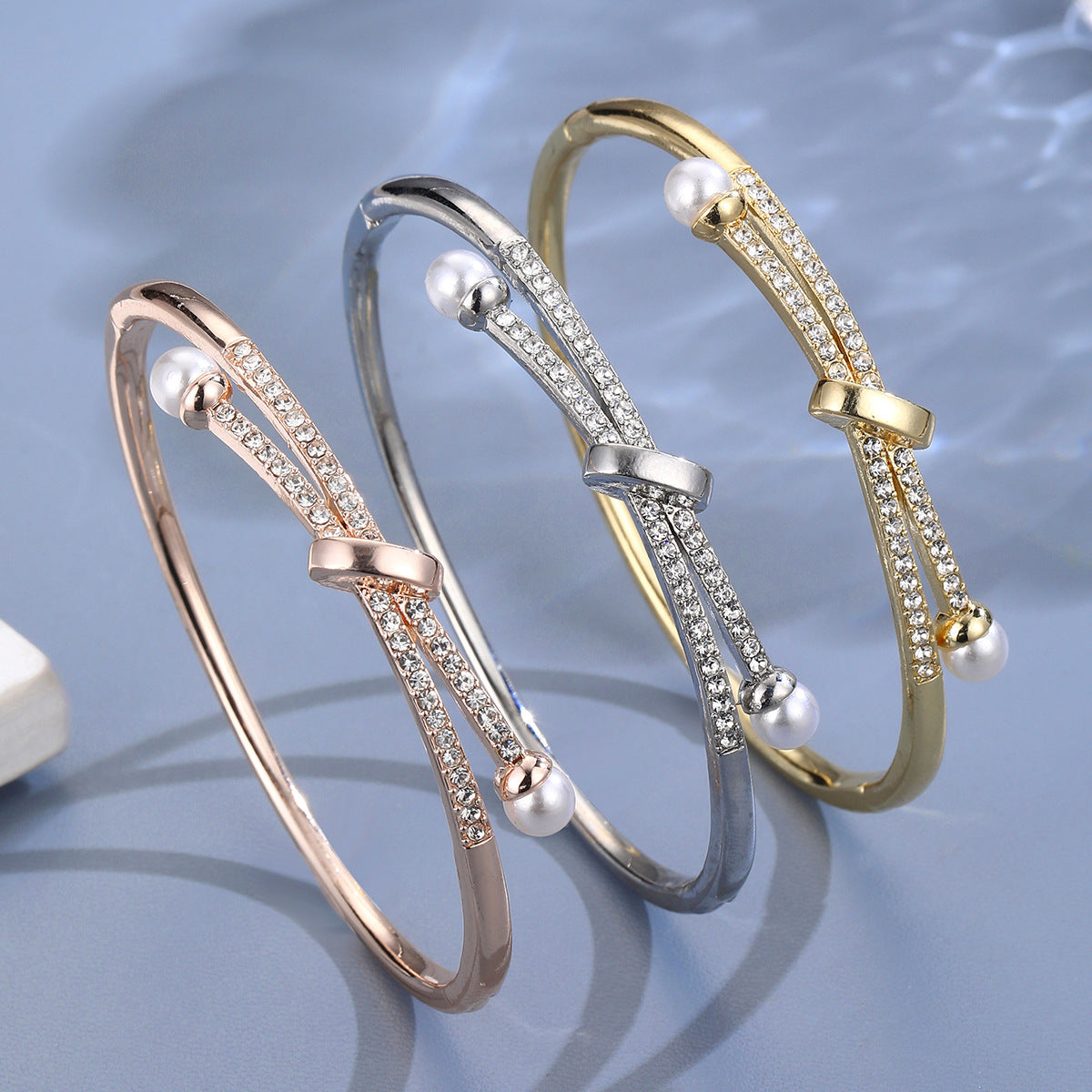 European And American Entry Lux Niche Design Bracelet Simple Fashion