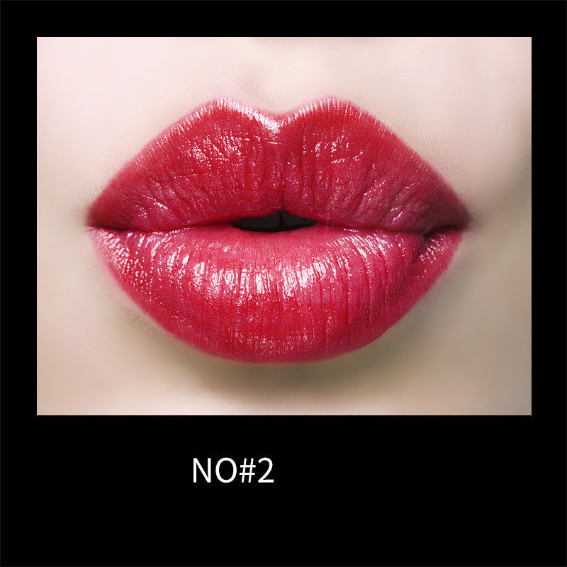 Gentle Moisturizing And Charming Lip Makeup Lipstick NO2 is red