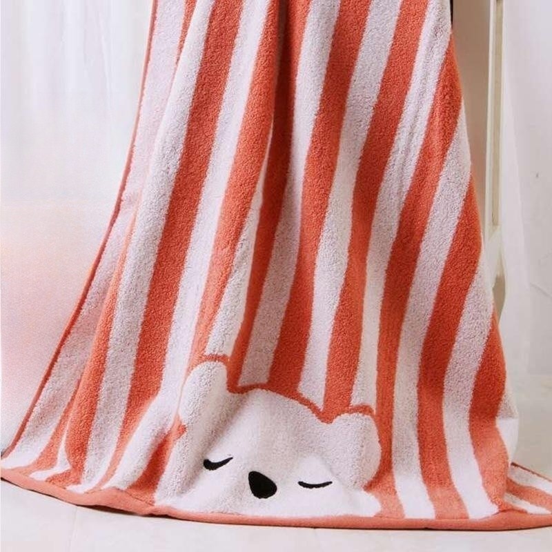 Cartoon Bath Towel Soft Absorbent Multicolor Baby Bath Towel Red 130X65cm